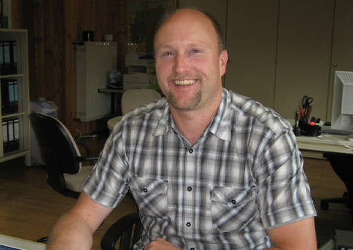 Frank Fischer - Email: frank.fischer@pack-holz.de