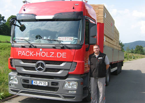 Neuer LKW und neuer Mitarbeiter